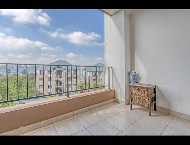 3 BEDROOM APARTMENT RENTED IN WILGEHEUWEL